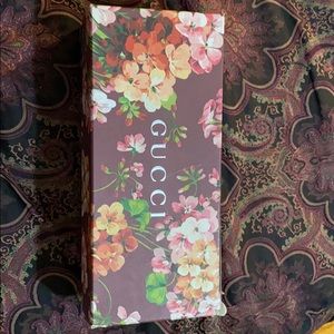 Gucci flower ballet flat